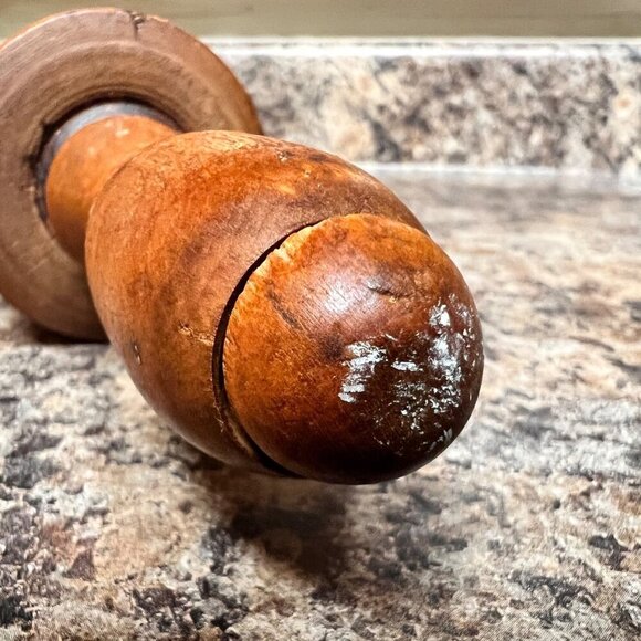 Vintage wooden rolling pin 20 inch - Picture 5 of 9